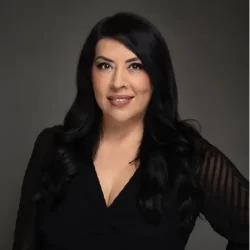 Brenda Espinoza
